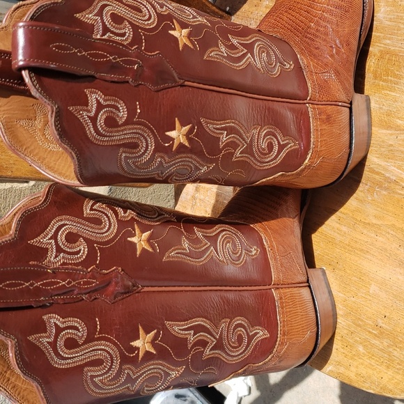 Lucchese Ladies Cowboy Boots - Picture 5 of 6